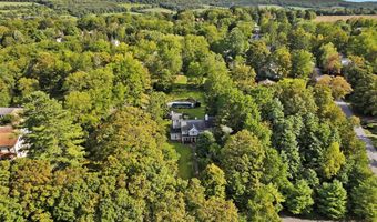 10 Stagecoach Ln, Amenia, NY 12501