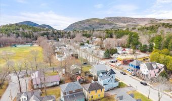 78 Ledgelawn Ave, Bar Harbor, ME 04609