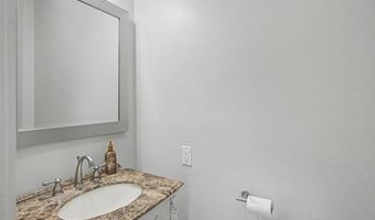 11353 Hattie K Dr, Biloxi, MS 39532