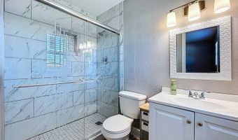 6040 FRANCIS Dr, Apollo Beach, FL 33572