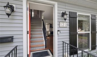 121 Spofford Ave, Warwick, RI 02888