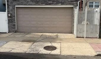 14 MEADOW St, Bayonne, NJ 07002