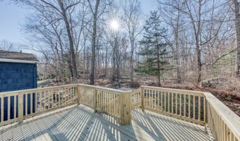 825 Old Hartford Rd, Colchester, CT 06415