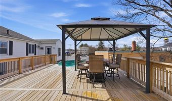 16 Brown St, North Providence, RI 02904