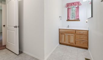 1205 N CHAPARRAL Ln, Bloomfield, NM 87413