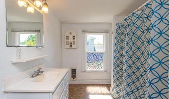 14 MAIN St, Frankford, DE 19945
