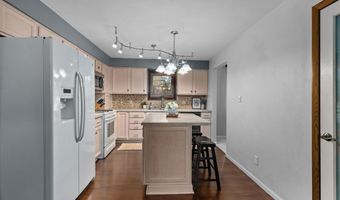 3300 N RANKIN St, Appleton, WI 54911