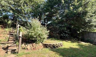 746 Tinder Box Ct, Boiling Springs, SC 29349