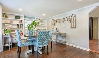 7 Rocky Ledge Dr, Clinton, CT 06413