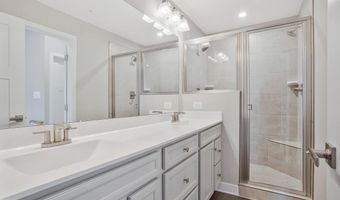 100 LAWNDALE Dr, Bowie, MD 20716