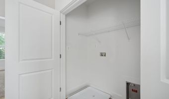 7412 ROCKY CREEK Ter, Annandale, VA 22003