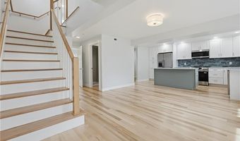 33 Jefferson Ave, East Providence, RI 02915