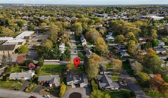 37 Pinewood Dr, North Providence, RI 02904
