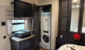 8 P St, Cascade, ID 83611