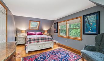 530 West Rd, Barnard, VT 05031