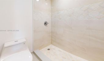 20100 W Country Club Dr 801, Aventura, FL 33180