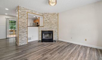 817 Pine Way Dr M1, Columbus, OH 43085