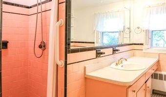 29 Dean Ave, Johnston, RI 02919