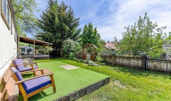 205 N C St, Albion, WA 99125