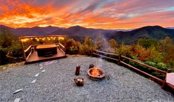 946 140 83 Honeysuckle Rdg, Almond, NC 28702