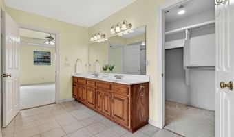 5614 Meadow Dr, Bartlesville, OK 74006