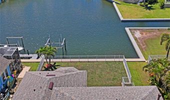 5714 SEA TROUT Pl, Apollo Beach, FL 33572