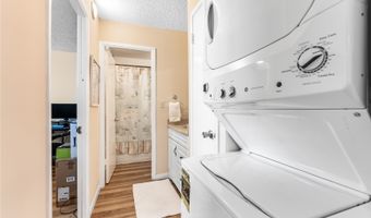 3020 Ala Napuaa Pl 202, Honolulu, HI 96818