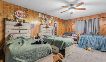 5722 Happy Valley Rd, Anderson, CA 96007