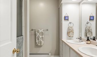 99 Dockside Ln, Belfast, ME 04915