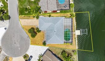 6305 COTTONWOOD Ln, Apollo Beach, FL 33572