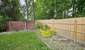 103 4th St, Bangor, ME 04401