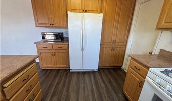 21815 Klickitat Ave, Apple Valley, CA 92307