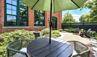 1 Indian Neck Ave 4, Branford, CT 06405
