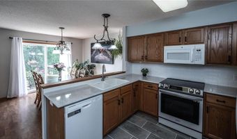 15608 Fjord Ave, Apple Valley, MN 55124