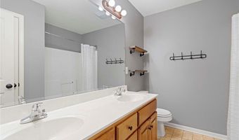 14219 Amanda Ln, Basehor, KS 66007