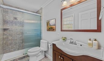 12 Laomatong Way, Bedminster, NJ 07921