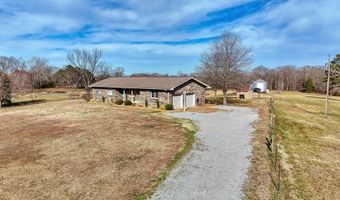 628 Tom White Rd, Big Sandy, TN 38221