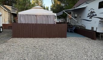 29 B St, Cascade, ID 83611