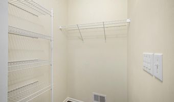 2895 Dillon Dr, Ann Arbor, MI 48105