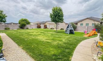 406 Plantation Ct, Carlsbad, NM 88220