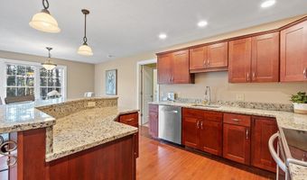 71 Hickory Way, Ayer, MA 01432