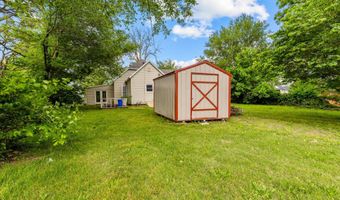 537 S Jefferson Ave, Aurora, MO 65605