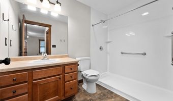 2544 Avery Ln, Altoona, WI 54720