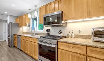 6616 BRADDOCK, Annandale, VA 22003