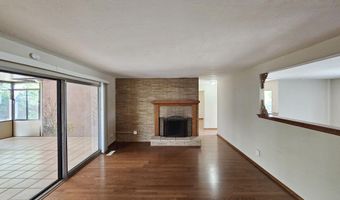 1604 LOS ARBOLES Ave NW, Albuquerque, NM 87107