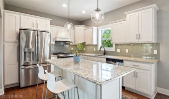 2410 SW 17th St, Ankeny, IA 50023