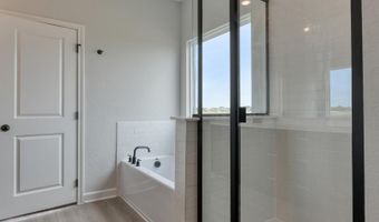 222 Brood Dr, Adkins, TX 78101