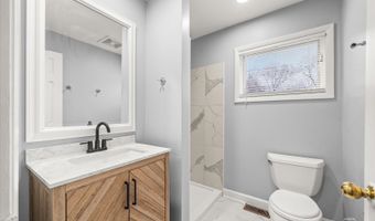 27 W347 Washington Ave, Winfield, IL 60190