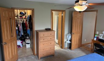 2200 Eunice Dr, Albert Lea, MN 56007