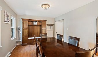 9220 BURNETTA Dr, Annandale, VA 22003